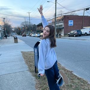 Meet your Posher, Emma